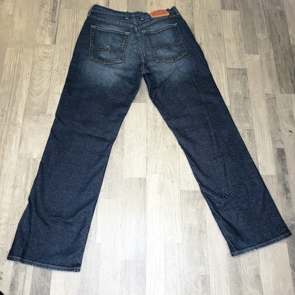 Lucky Brand Classic Fit Jeans - Picture 2 of 7